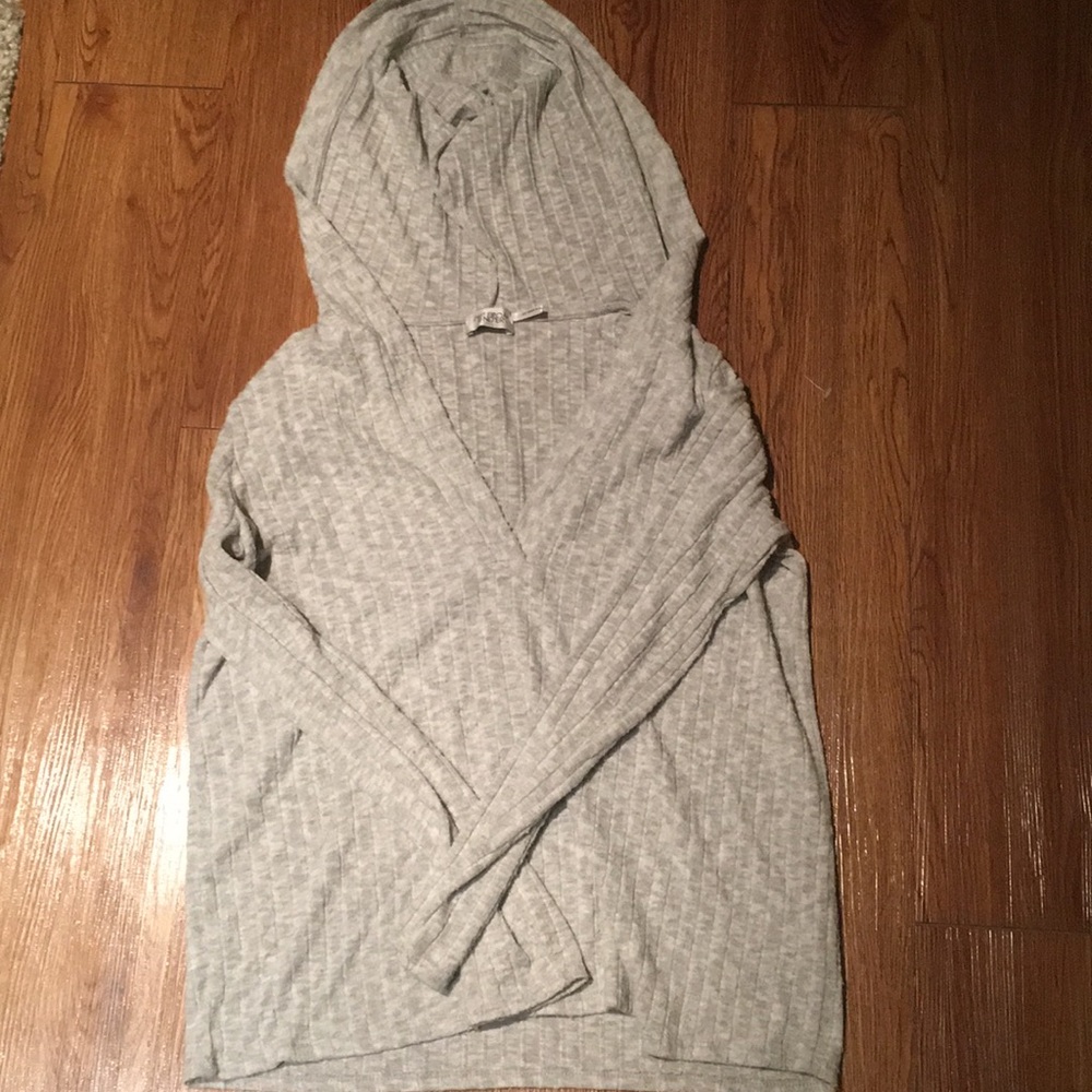 Light and soft Urban Outfitters Pullover